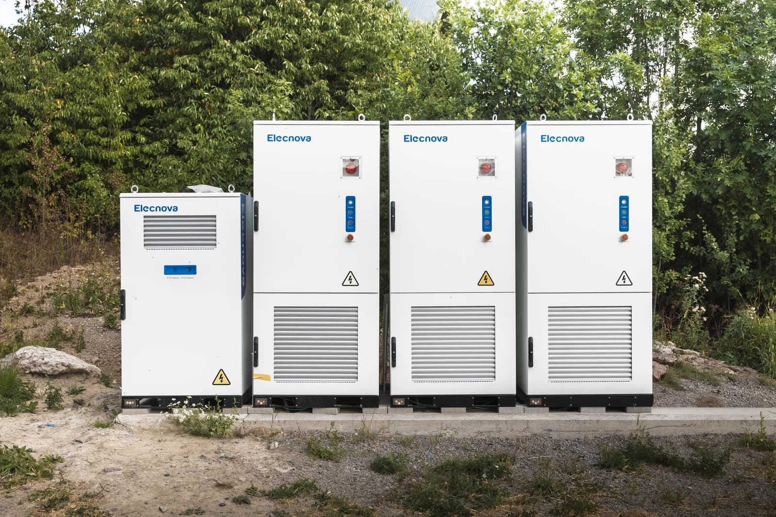 The three Elecnova ECO261 batteries at Lövsbergs Gård