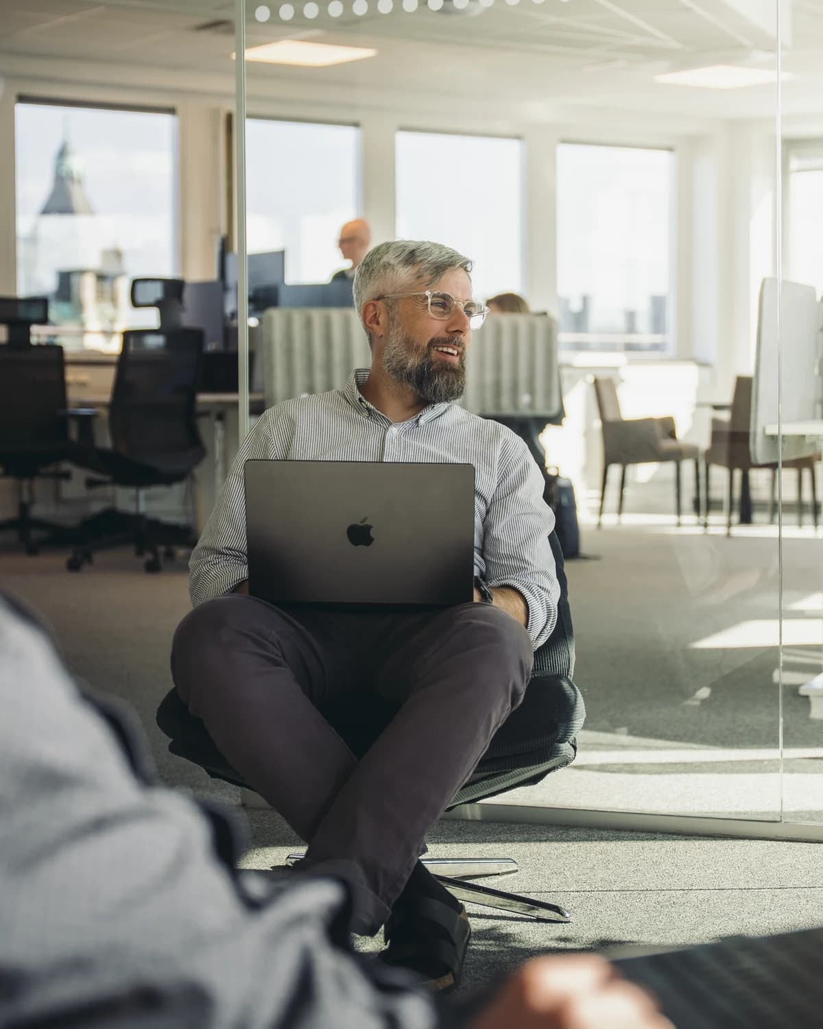 Qurrent team at the office