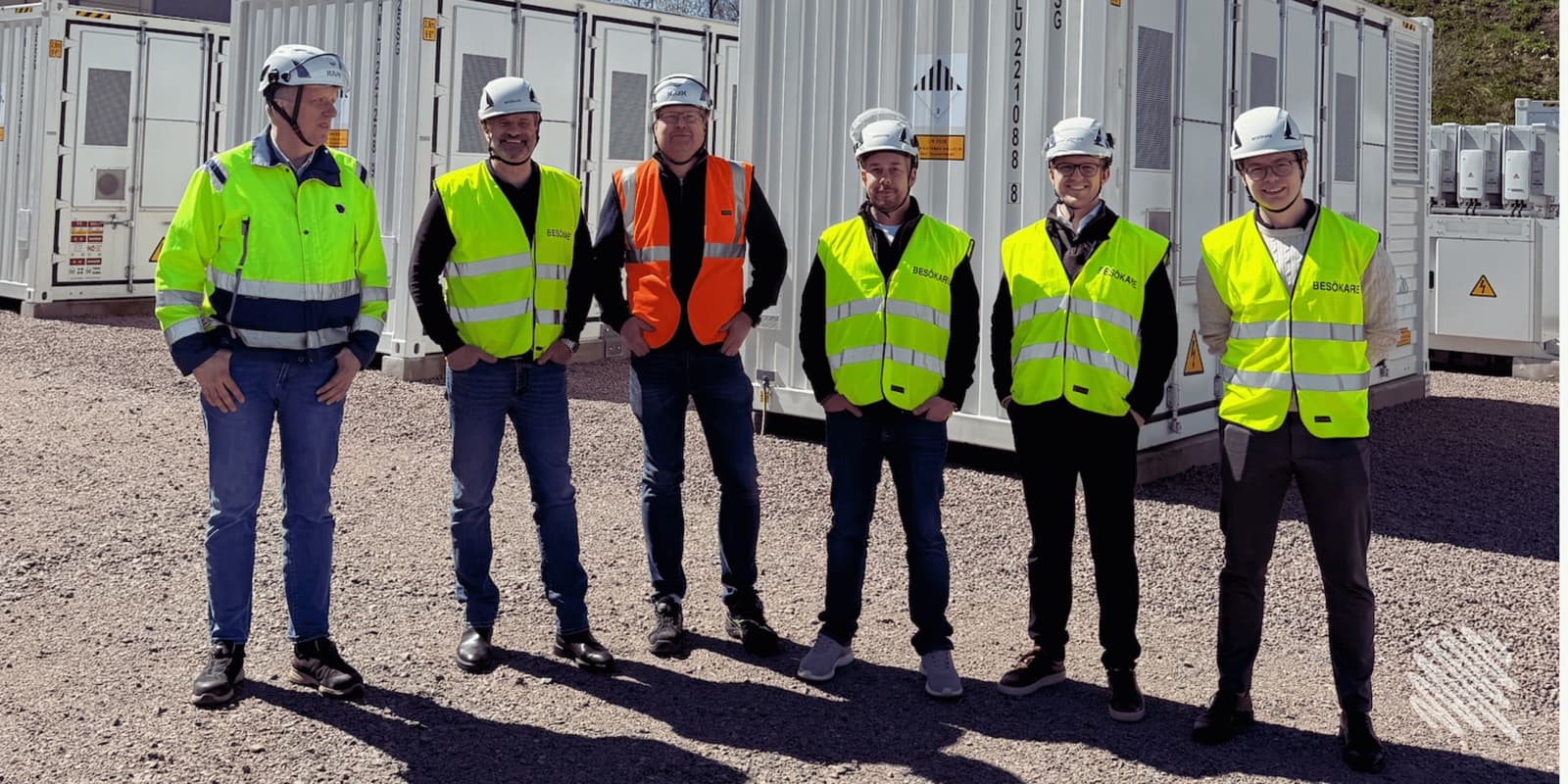 The Hylte Paper, Bixia, Qurrent and Soltech teams on site at the battery park